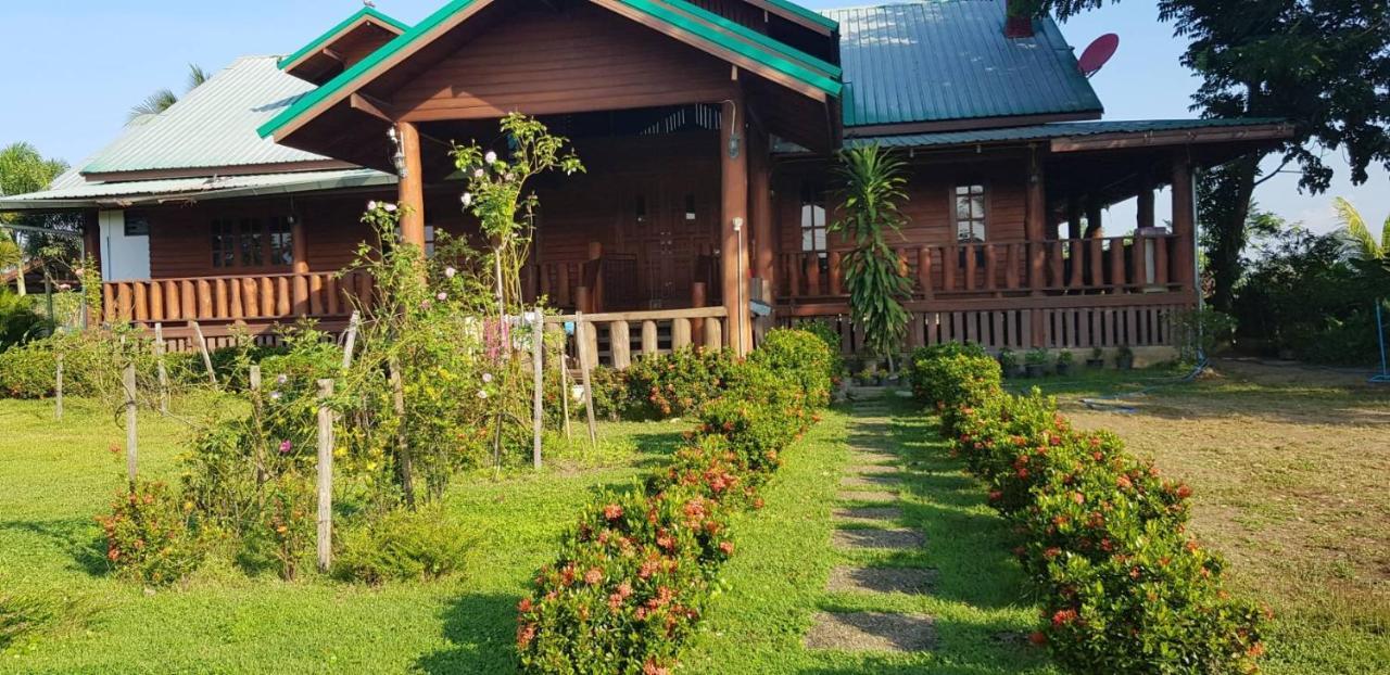 Ban Chang Klang Na Nong ap Chang Esterno foto